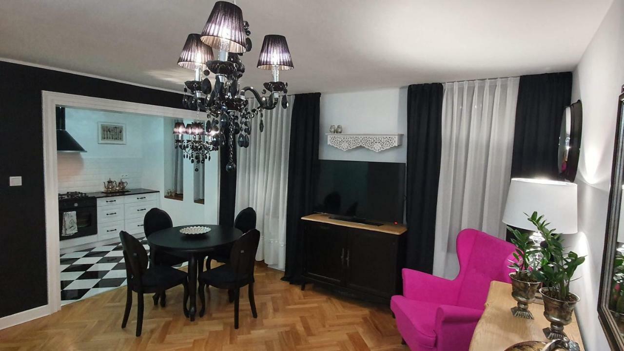 Apartamento Apartament Twarda Varsovia Exterior foto